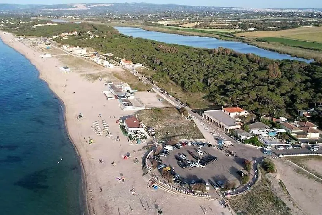 Sorso, 18Km Di Spiagge Low-Cost